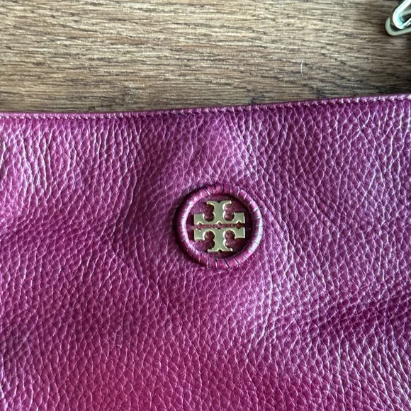 Tory Burch Plum Leather Chain Shoulder Bag - Picture 3 of 10